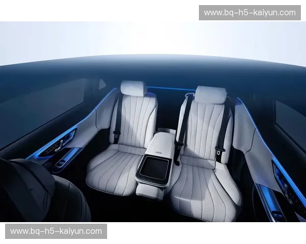 破局者的姿态：现代VS500，重新定义顶奢行政座驾的新标杆